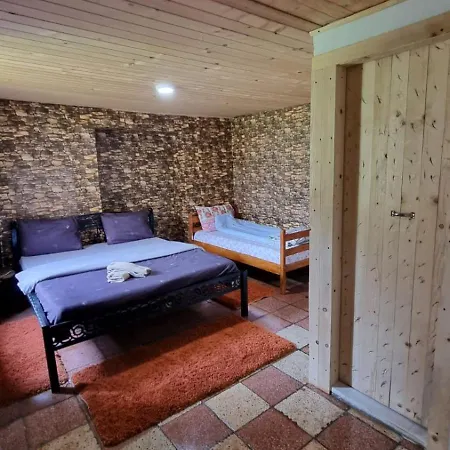 Bujtina 2 בית הארחה ולבונה