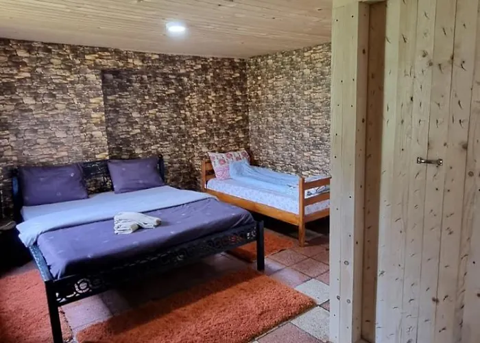 Bujtina 2 Konukevi Valbone